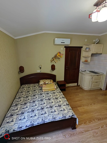 1.к.Студия.26.кв. 2 этаж. ул. Санаторская 10