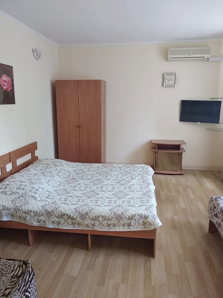 1-ком.30.м².2 этаж. ул. Поповича 10