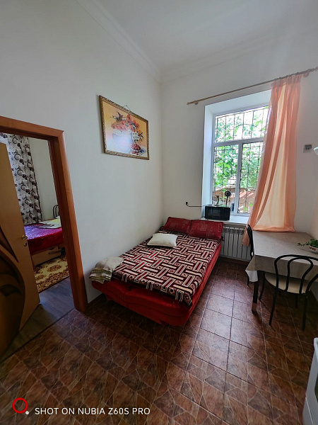 1.5.ком. 34.кв.м. ул. Санаторская 