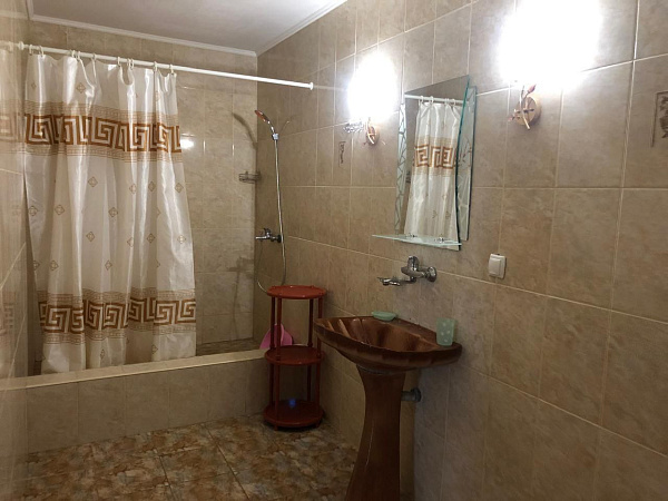 1.ком. 40 м² Люкс. ул. 13.Ноября 