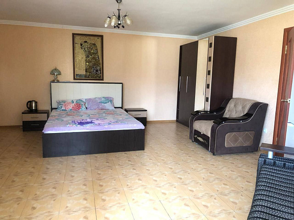 1.ком. 40 м² Люкс. ул. 13.Ноября 